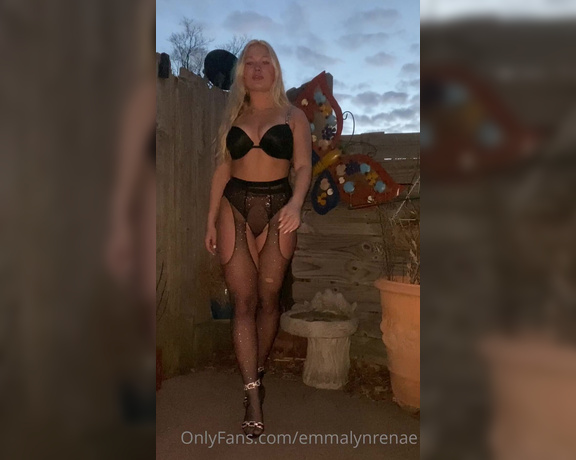 Emmalynnaomi aka emmalynnaomi - 03-27-2021 OnlyFans Video - Biggest tipper gets never before seen picture