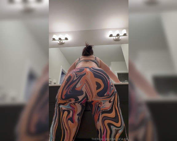 Selena Loca aka therealselenaloca - 01-09-2024 OnlyFans Video - Legging farts as requested by many    Wanna see more compilations Tip so mami