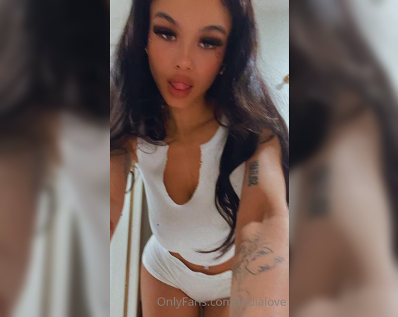 India Love aka indialove - 08-14-2022 OnlyFans Video - lemme grab the mic