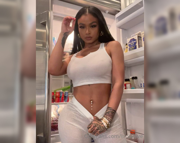 India Love aka indialove - 10-27-2022 OnlyFans Video - u eat today found this juicy RUMP ready for a reheat after what u ate up