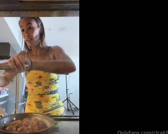 Christy Love aka clca69 - 08-30-2022 OnlyFans Video - Cooking with Christy Love