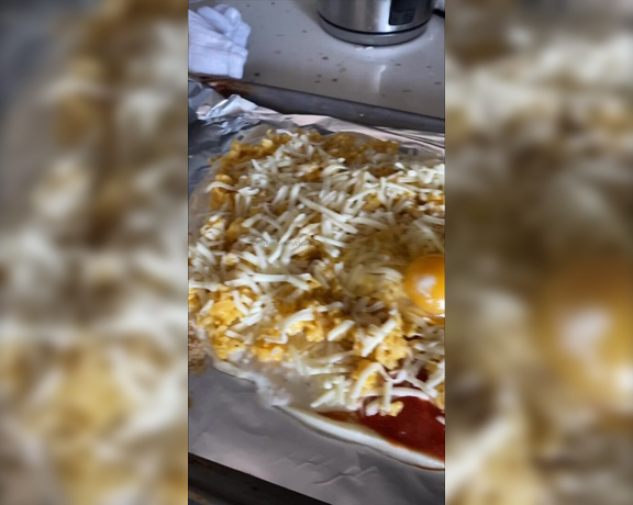 Christy Love aka clca69 - 04-28-2020 OnlyFans Video - Pizza challenge _ best pizza making