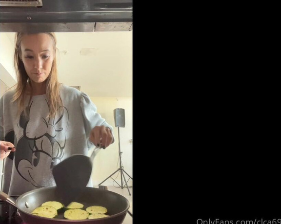 Christy Love aka clca69 - 12-20-2022 OnlyFans Video - Cooking with Christy Love_uhur