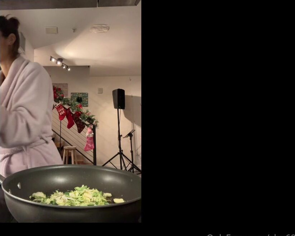 Christy Love aka clca69 - 01-03-2023 OnlyFans Video - Cooking with Christy Love_63yp