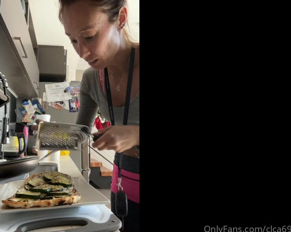 Christy Love aka clca69 - 01-10-2023 OnlyFans Video - Cooking with Christy_cmxn