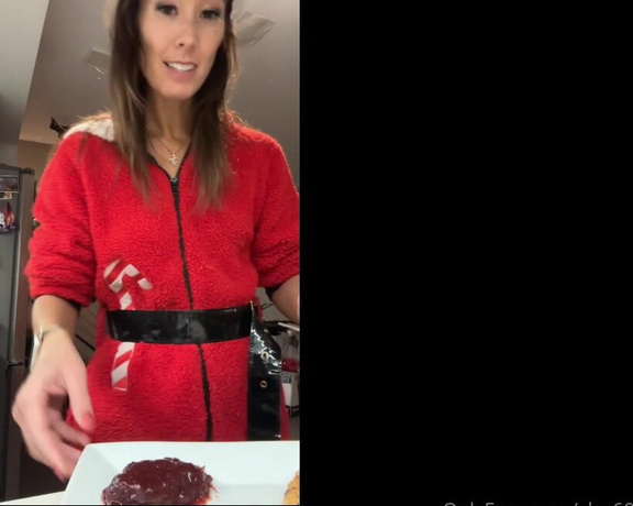 Christy Love aka clca69 - 01-24-2023 OnlyFans Video - Cooking with  Christy Love