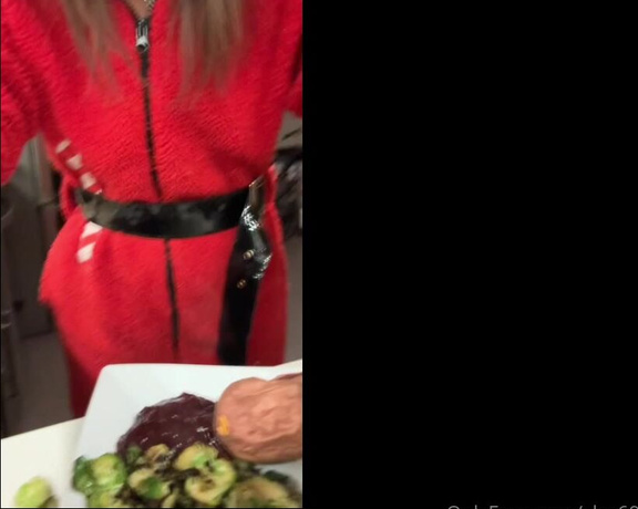 Christy Love aka clca69 - 01-24-2023 OnlyFans Video - Cooking with  Christy Love