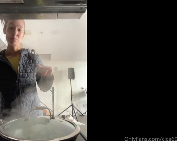 Christy Love aka clca69 - 06-13-2023 OnlyFans Video - Cooking with Christy_il6g