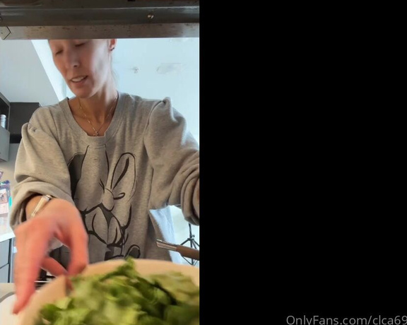 Christy Love aka clca69 - 05-30-2023 OnlyFans Video - Cooking with Christy falafel salad