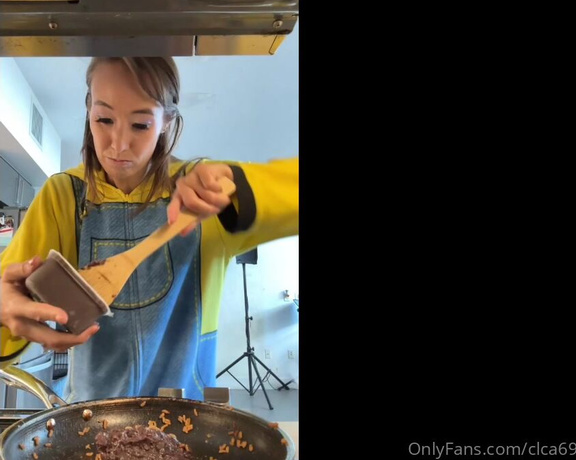 Christy Love aka clca69 - 06-08-2023 OnlyFans Video - Cooking with Christy_i7dr