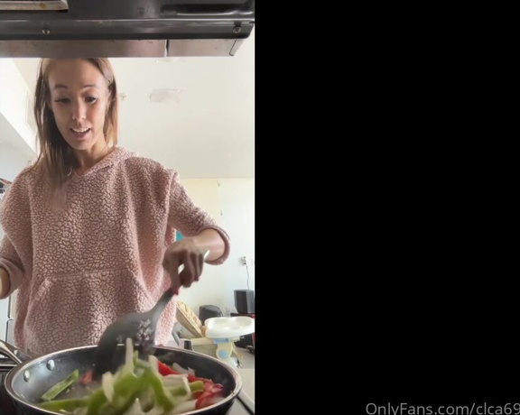 Christy Love aka clca69 - 06-27-2023 OnlyFans Video - Cooking with Christy_cf25