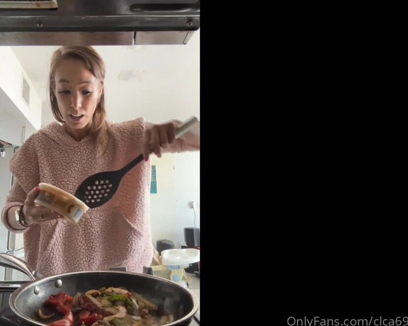 Christy Love aka clca69 - 06-27-2023 OnlyFans Video - Cooking with Christy_cf25