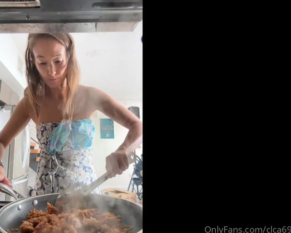 Christy Love aka clca69 - 09-21-2023 OnlyFans Video - Cooking with Christy_6nv8