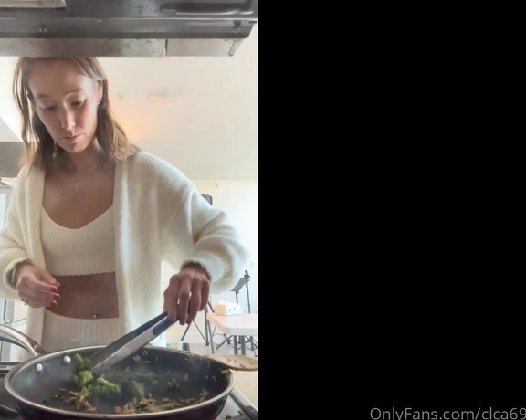 Christy Love aka clca69 - 09-28-2023 OnlyFans Video - Cooking with Christy_wtqa