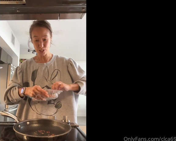 Christy Love aka clca69 - 11-16-2023 OnlyFans Video - Cooking with Christy  Have you ever had bacon vegan Well watch how I make bacon