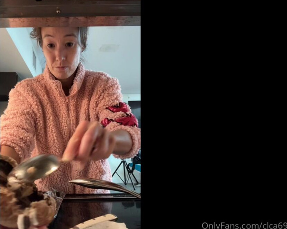 Christy Love aka clca69 - 04-02-2024 OnlyFans Video - Cooking with Christy _ Portobello Mushroom Tacos