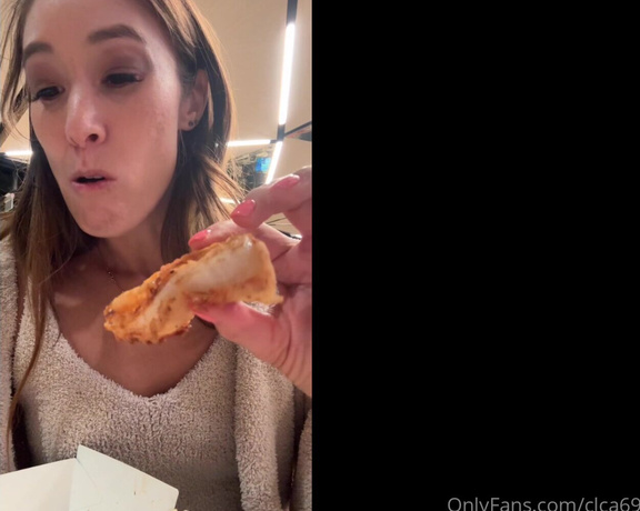 Christy Love aka clca69 - 04-09-2024 OnlyFans Video - Bobby flays fast food restaurant at the airport