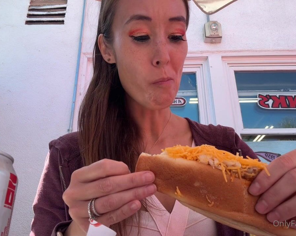 Christy Love aka clca69 - 08-29-2024 OnlyFans Video - Pinks hotdog  was decent but is iconic place for people and celebrities to come and