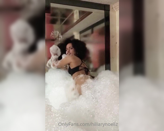 Hillary L. aka hillaryfans - 09-22-2020 OnlyFans Video - Bien borracha