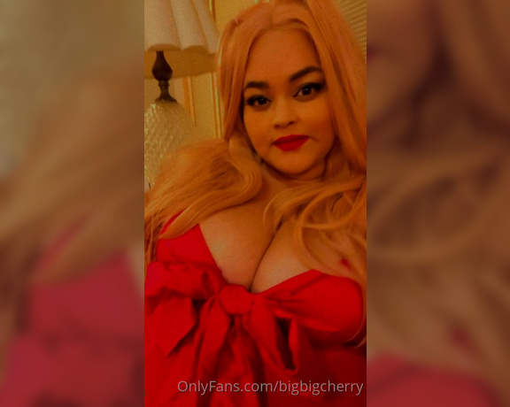 Big Big Cherry  BBW aka bigbigcherry - 12-25-2021 OnlyFans Video - Feliz Navidad