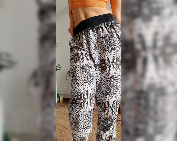 Martina20slo aka marrtinass - 09-08-2024 OnlyFans Video - Obožavam kad se probudim dobre volje i raspolozena za sve  Na koju nogu ste vi