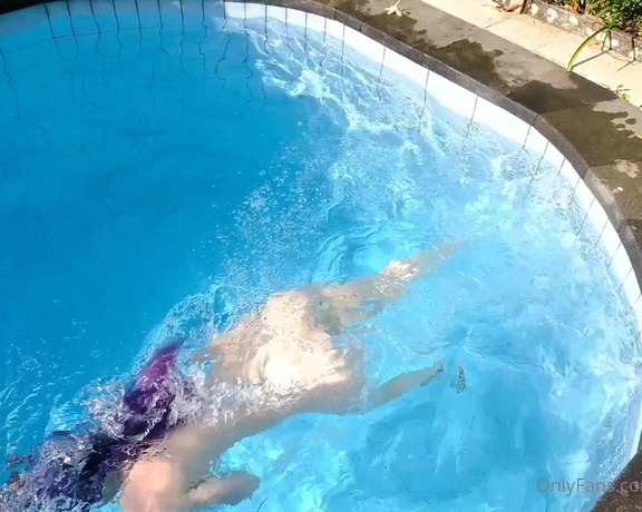 Annaplayboy aka annaplayboy - 06-15-2021 OnlyFans Video - I am not good at swimming