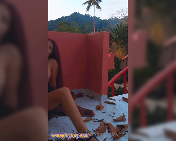 Annaplayboy aka annaplayboy - 07-27-2020 OnlyFans Video - Take a closer look at the girls around you