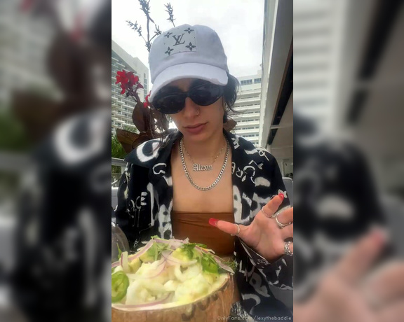 Baddie Lex aka lexythebaddie - 01-04-2022 OnlyFans Video - This was FIRE  Miami food has been hitting DIFFERENT