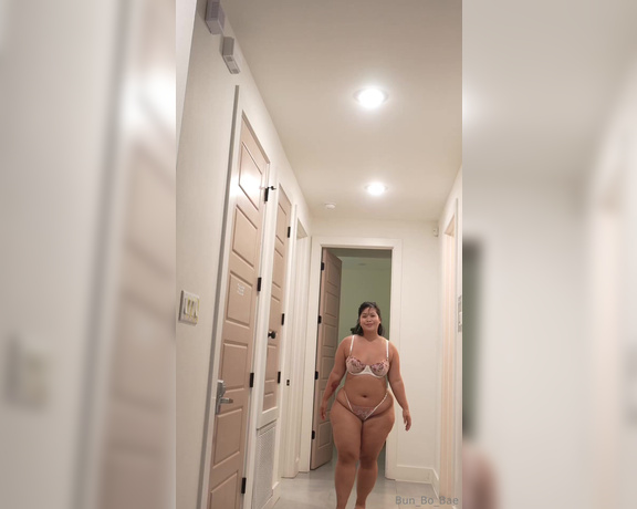 Bundabella aka bellabaebunda - 09-30-2024 OnlyFans Video - Does this look good on me