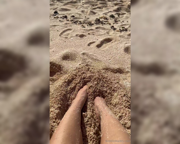 Maddy Belle aka baddiemaddy - 10-02-2023 OnlyFans Video - Toes in the sand