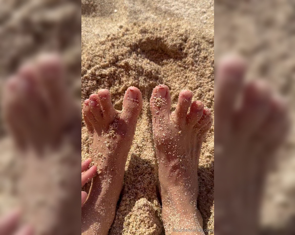 Maddy Belle aka baddiemaddy - 10-02-2023 OnlyFans Video - Toes in the sand