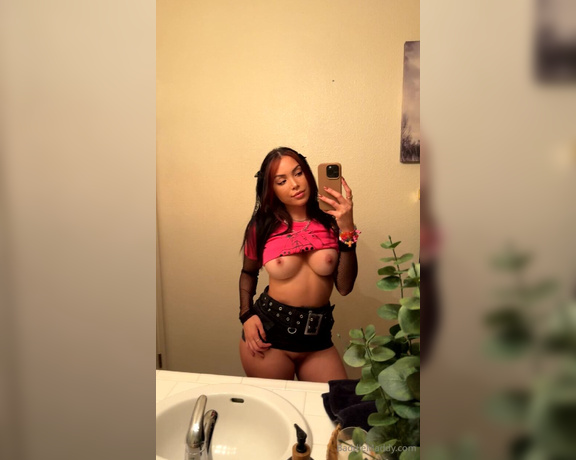 Maddy Belle aka baddiemaddy - 04-28-2024 OnlyFans Video - My outfit last night