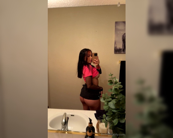 Maddy Belle aka baddiemaddy - 04-28-2024 OnlyFans Video - My outfit last night