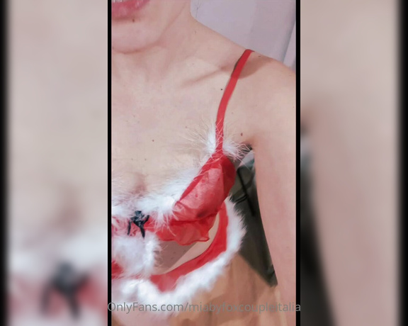 Mia by FoxCoupleItalia aka miabyfoxcoupleitalia - 12-24-2022 OnlyFans Video - Leaked miabyfoxcoupleitalia 7870