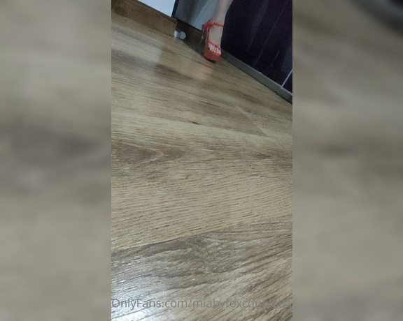 Mia by FoxCoupleItalia aka miabyfoxcoupleitalia - 02-20-2023 OnlyFans Video - E poi Ti Viene il tuo uomo con quel regalo inaspettato