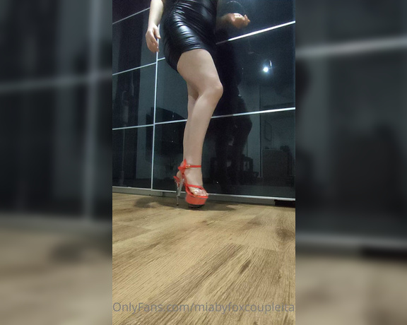 Mia by FoxCoupleItalia aka miabyfoxcoupleitalia - 02-20-2023 OnlyFans Video - E poi Ti Viene il tuo uomo con quel regalo inaspettato