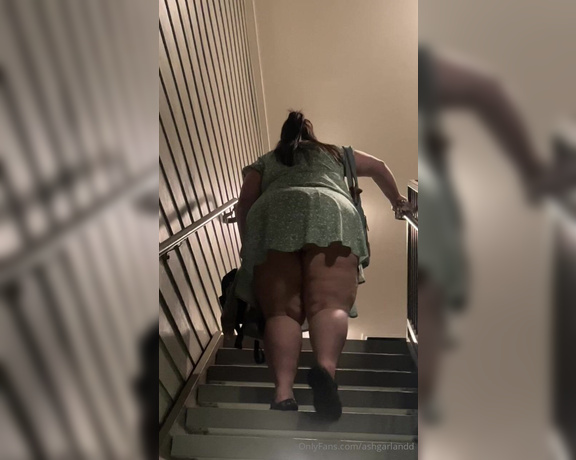 Ashley Garland aka ashgarlandd - 04-12-2024 OnlyFans Video - Yall wanna follow me up the stairs