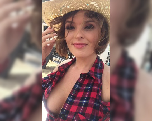 Krissy Lynn aka krissylynn - 09-02-2017 OnlyFans Video - VIDEO _ right before my scene on the ranch yesterday Brazzers cowgirl with Xander Corvus