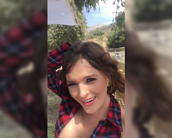 Krissy Lynn aka krissylynn - 09-02-2017 OnlyFans Video - VIDEO _ right before my scene on the ranch yesterday Brazzers cowgirl with Xander Corvus