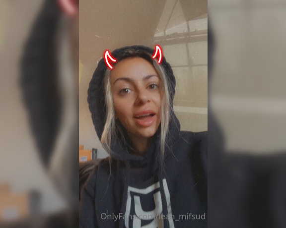 Leah_mifsud - OnlyFans Video K (03.05.2023)