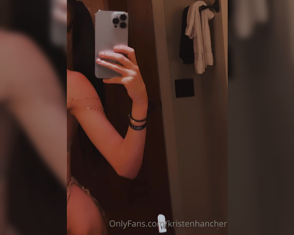 Kristenhancher - Masturbation, nude TikTok’s, chocking on some big cock! What more could y H (20.01.2022)