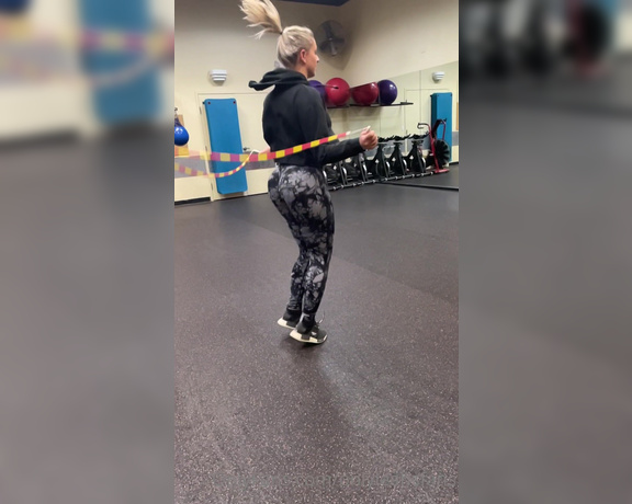 Leah_mifsud - Two minutes of me jump roping in slow mo!! 7z (21.12.2021)