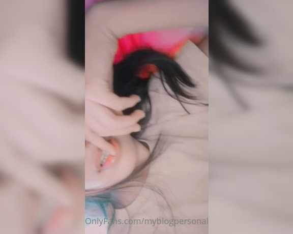 MyBlogPersonal aka myblogpersonal - 12-29-2020 OnlyFans Video - Me tocare un poco antes de dormir Bonita noche Hoy estare subiendo cositas en el día_3u77