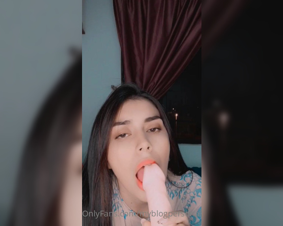 MyBlogPersonal aka myblogpersonal - 12-17-2020 OnlyFans Video - Quiero uno real