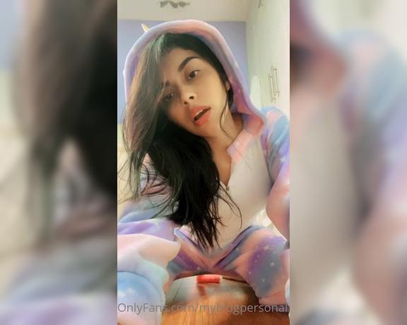 MyBlogPersonal aka myblogpersonal - 04-28-2021 OnlyFans Video - Me encanta mi pijama