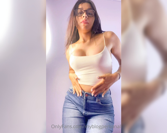 MyBlogPersonal aka myblogpersonal - 08-27-2021 OnlyFans Video - Jeans