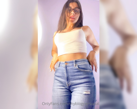 MyBlogPersonal aka myblogpersonal - 08-27-2021 OnlyFans Video - Jeans