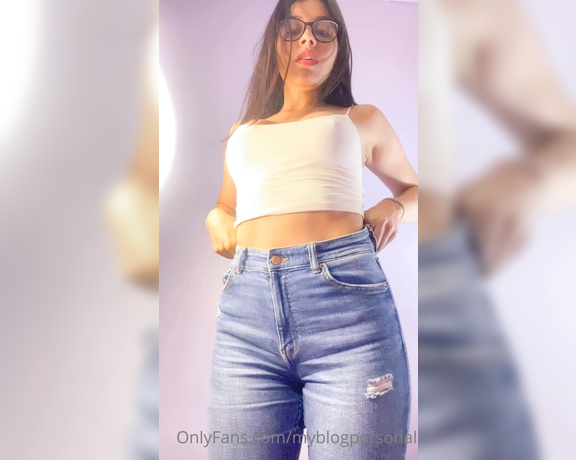 MyBlogPersonal aka myblogpersonal - 08-27-2021 OnlyFans Video - Jeans