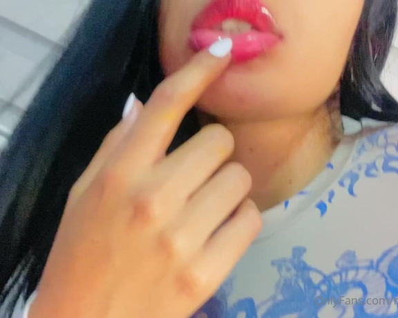 MyBlogPersonal aka myblogpersonal - 03-31-2022 OnlyFans Video - Les tengo una sorpresaaaaaa para este mes Quiero hacer un LIVE en vivo con ustedes Quieren