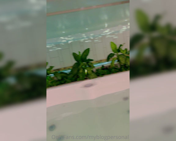 MyBlogPersonal aka myblogpersonal - 02-17-2023 OnlyFans Video - Noche en piscina pública Estoy loca